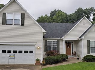 14 Walnut Crest Rd, Fletcher, NC 28732