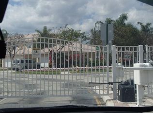 8956 NW 53rd St, Sunrise, FL 33351