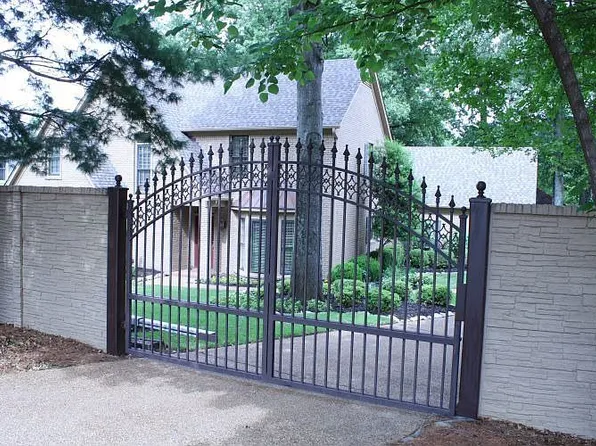 1928 Riverdale Rd, Germantown, TN 38138