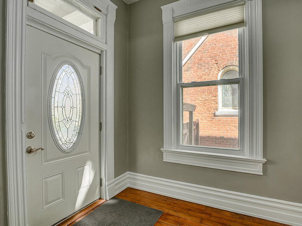 562 E 4th St, Newport, KY 41071 | Zillow