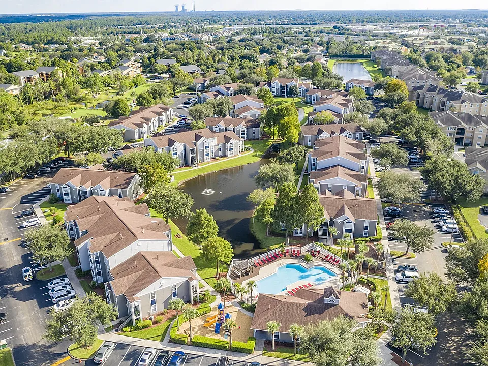 Cricket Club Apartments