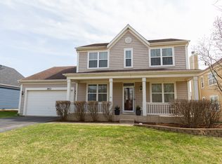 3053 Chalkstone Ave, Elgin, IL 60124