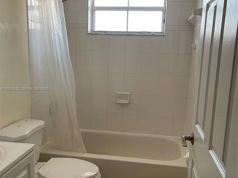 8067 NW 199th Ter — Photo 24
