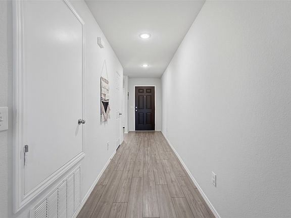 4th image of 4632 Benham Dr