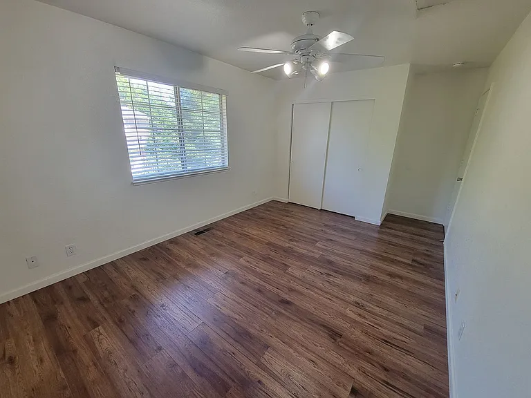 2055 Amanda Way #7 — Photo 27