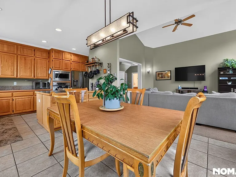 33 Zermatt Ct — Photo 17