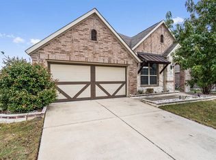 804 Farmhouse Dr, Hutto, TX 78634