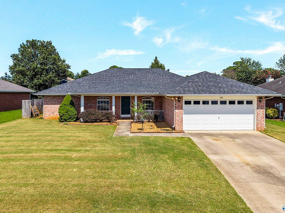 1st image of 139 Clover Ridge Dr