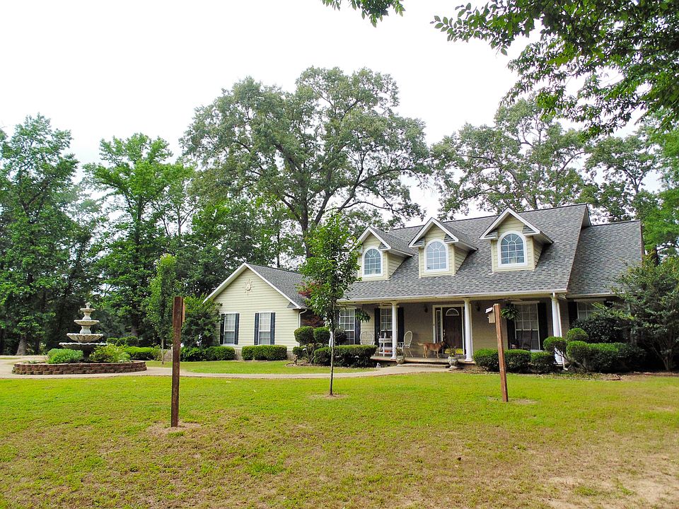 1st image of 321 Lakewood Pl