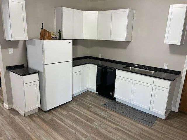 3 bed, 1783 sqft, $1,800 — Photo 2