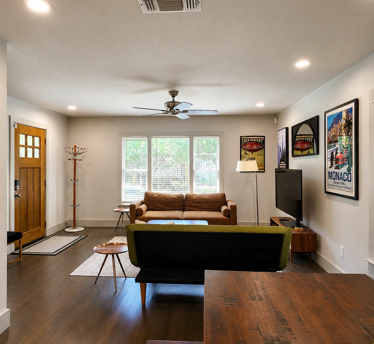 2 bed, 2.5 bath, 1291 sqft, $2,975 — Photo 3
