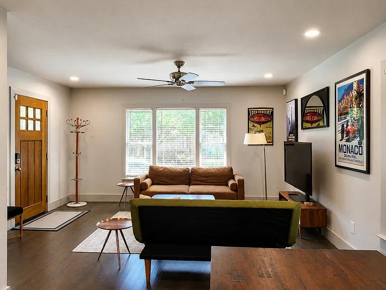 1417 S Henderson St — Photo 3