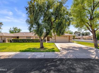 19041 N Lakeforest Dr, Sun City, AZ 85373