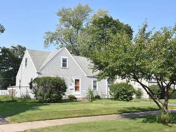 2nd image of 268 E Medill Ave
