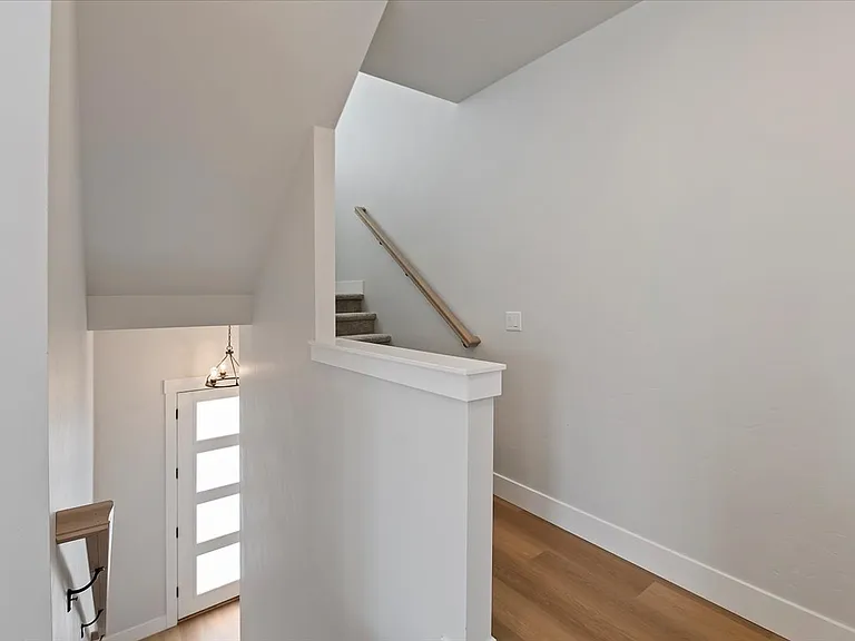 Bradbury Luxury Townhomes — Photo 41