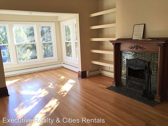 5th image of 593 Laurel Ave APT 5
