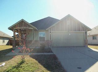 224 Wolf Mountain Ln, Fort Worth, TX 76140