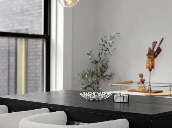 179 Sullivan Street image 15 of 24