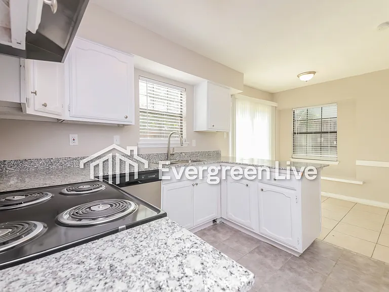 2026 Bridger Dr — Photo 10