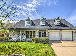 17602 Garnercrest Dr, Houston, TX 77095