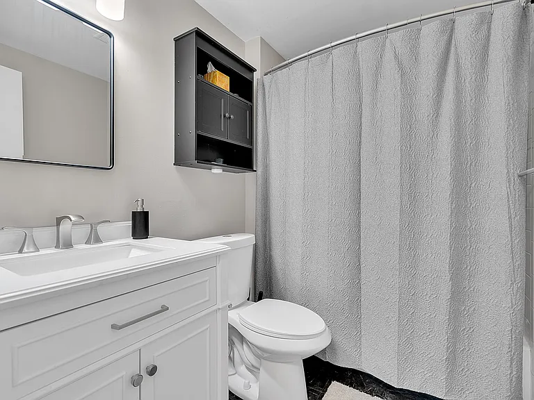 225 Charter Oaks Dr #3 — Photo 14