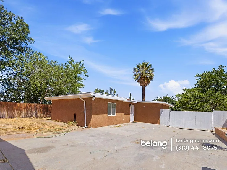 1626 E Avenue Q13 — Photo 15