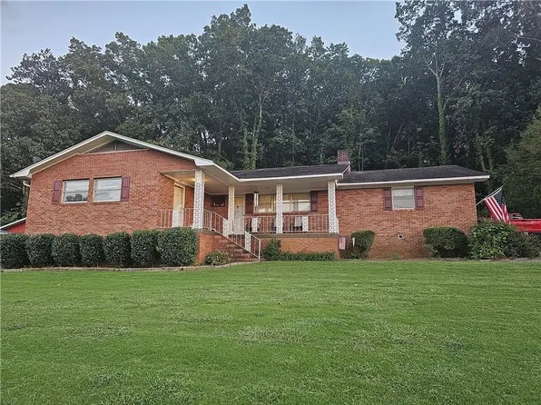 31 Crestwood Rd, Cartersville, GA 30121