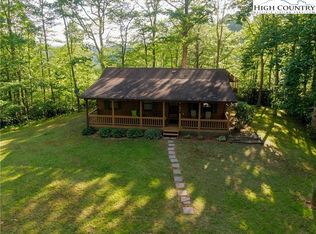 2728 Roaring Fork Rd, Creston, NC 28615