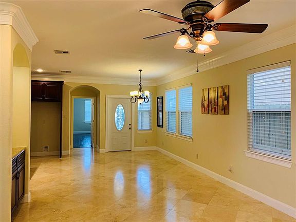 4th image of 10484 Alcott Dr