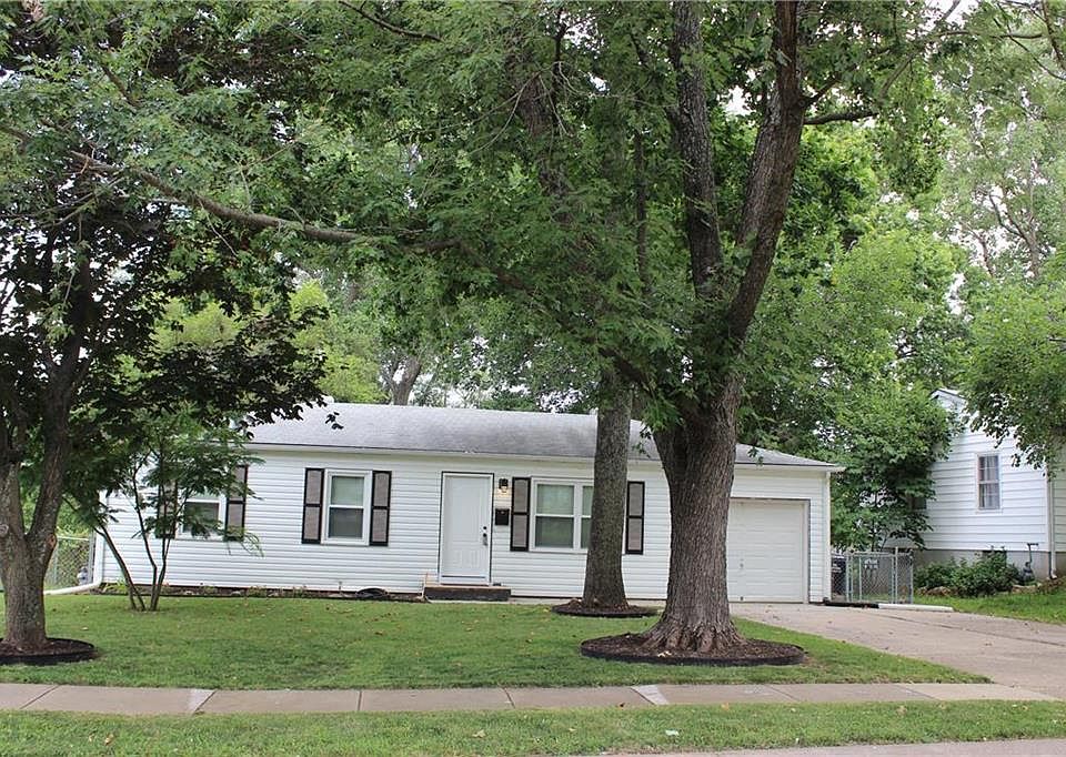 1st image of 15416 White Ave