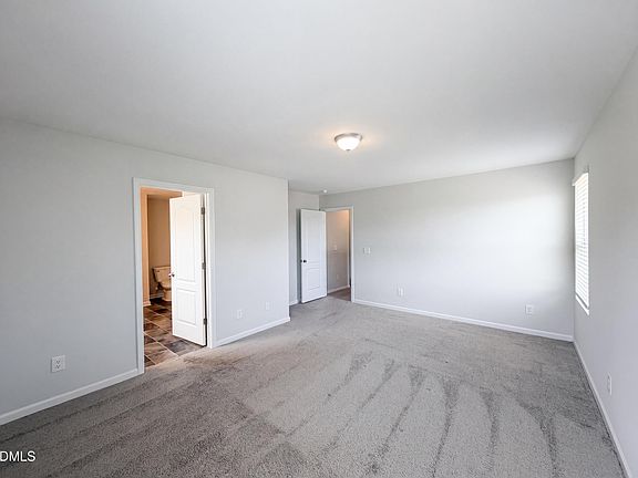 4th image of 159 Newcastle Ct