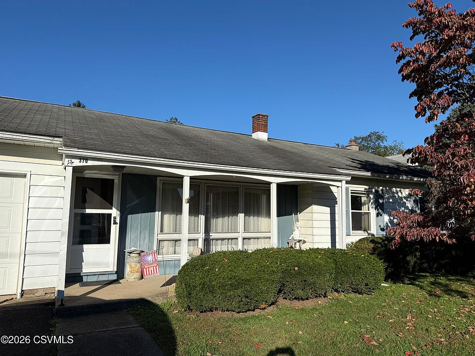 1st image of 370 Avenue D