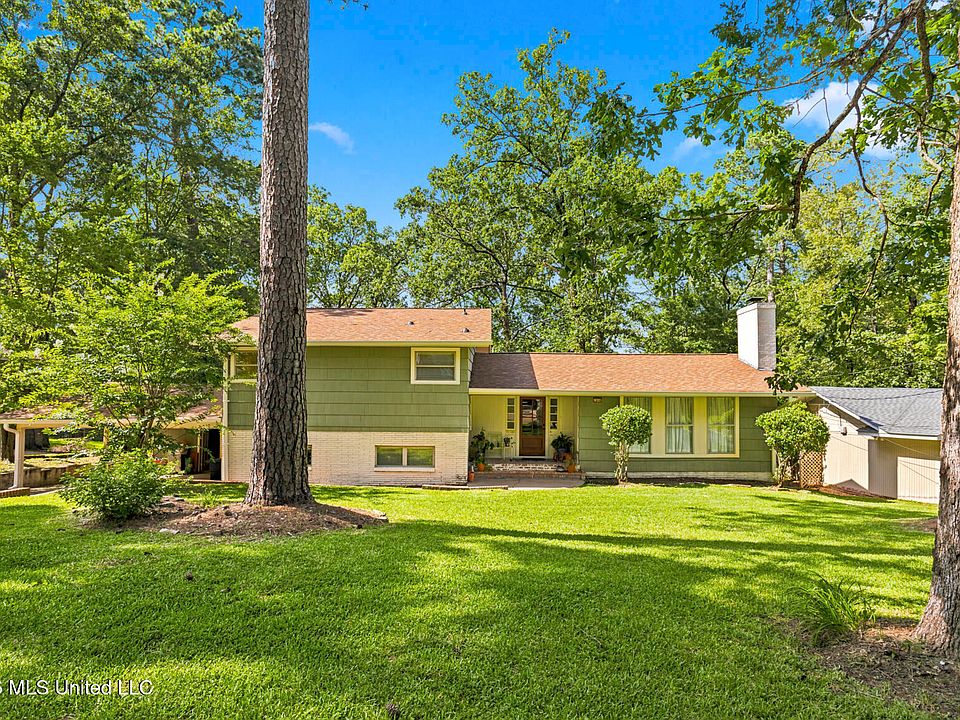 1st image of 1806 Hillview Dr