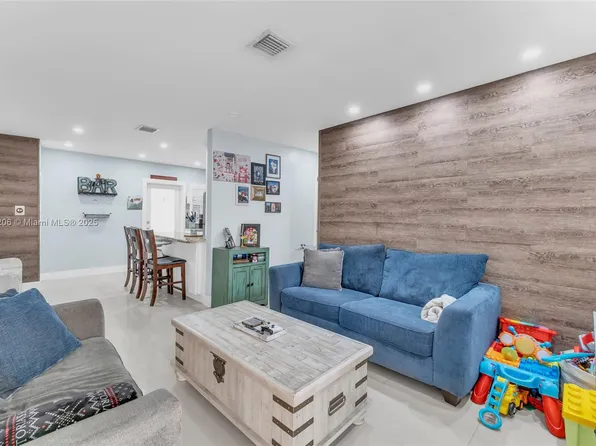 12731 NW 22nd Ct, Miami, FL 33167