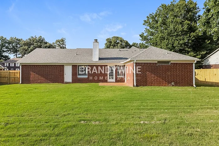 8077 Sandywood Ln — Photo 19