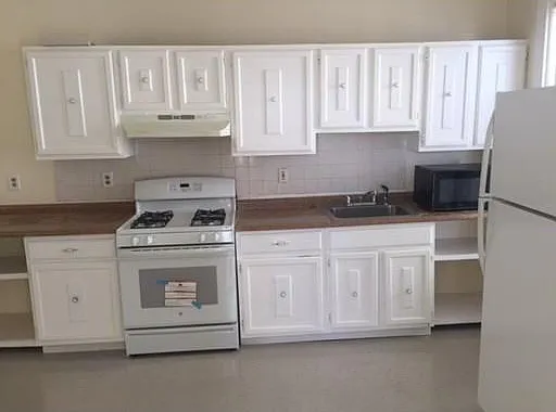 336 Centre St #2