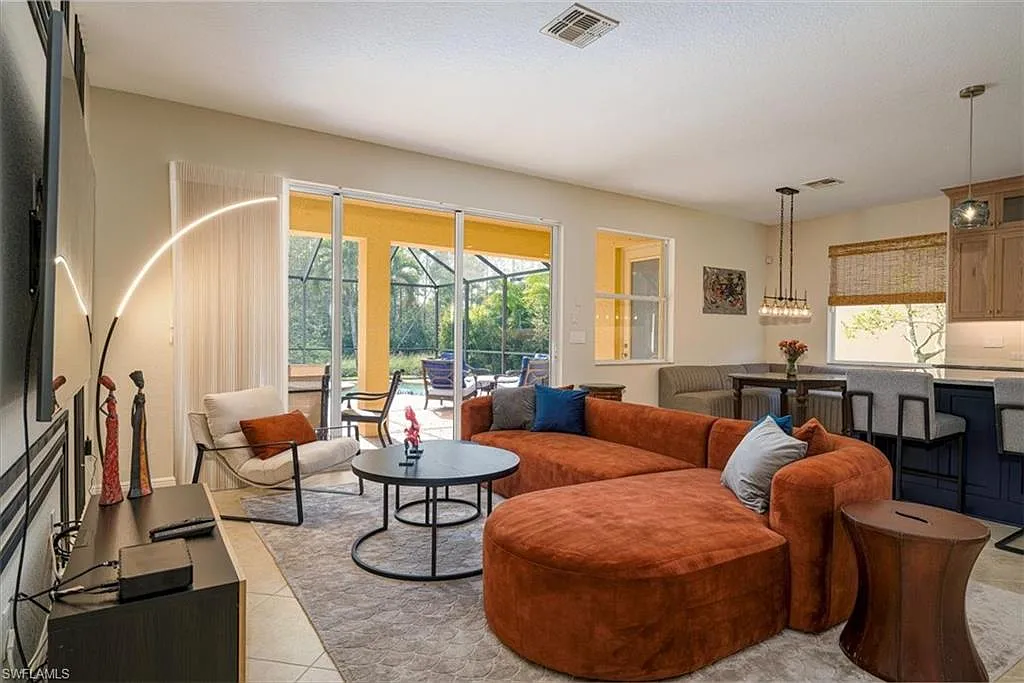 4 bed, 4.0 bath, 3328 sqft, $7,500 — Photo 4