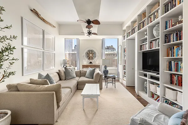 Sold by OFFICIAL | media 11