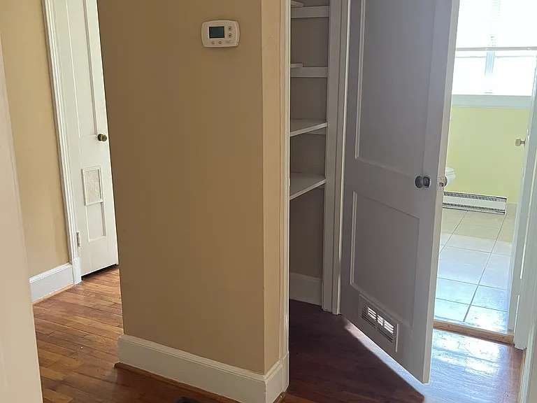 410 W Markham Ave #1 — Photo 9
