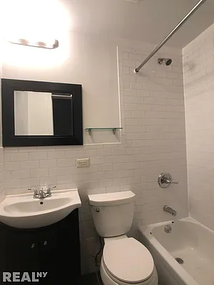 Rented by REAL New York | media 29