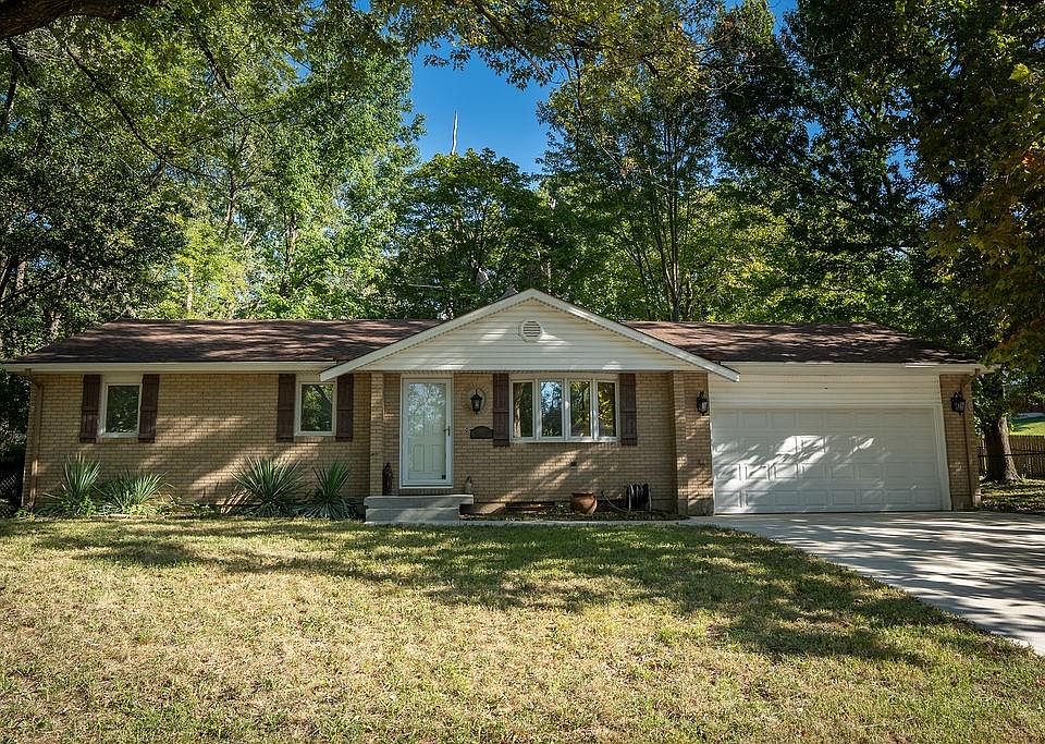 1st image of Ridge Dr