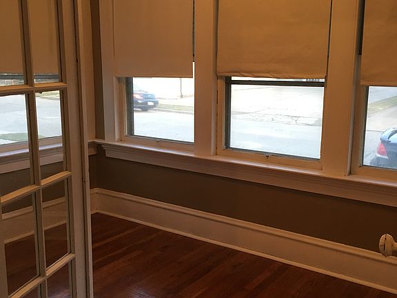 2nd image of 150 E 31st St #1