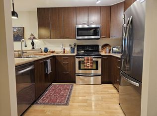 5631 Inlet Ave #404, Sechelt, BC V7Z 0J1