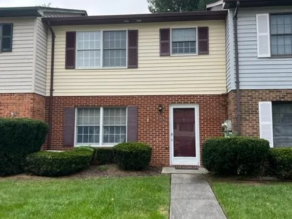 104 Franklin Parke Ct, Christiansburg, VA 24073
