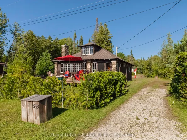 533 2nd Ave N, South Bruce Peninsula, ON N0H 2G0