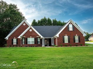 301 Cold Harbor Dr, Loganville, GA 30052