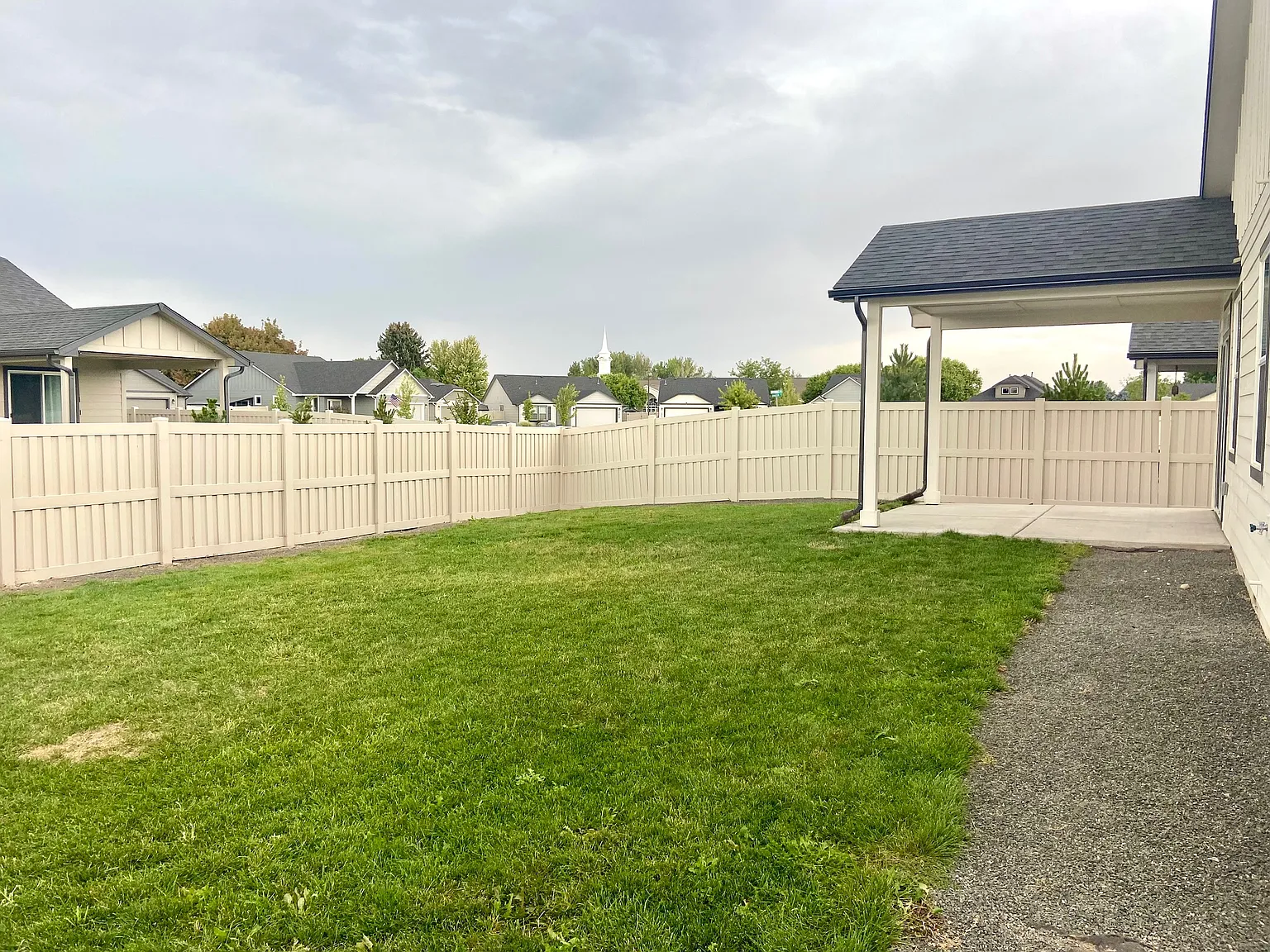 3 bed, 1574 sqft, $2,150 — Photo 4