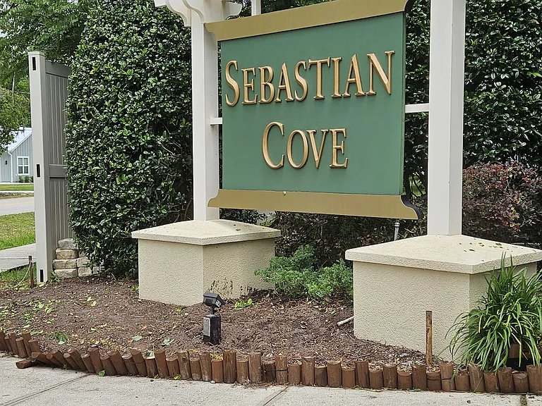 2334 Golden Lake Loop Sebastian Cove B19u4 St — Photo 1