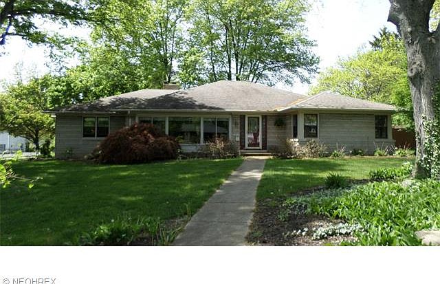 1st image of 550 Crestwood Ave