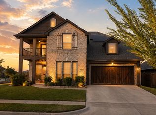320 Robert Joseph St, Burleson, TX 76028